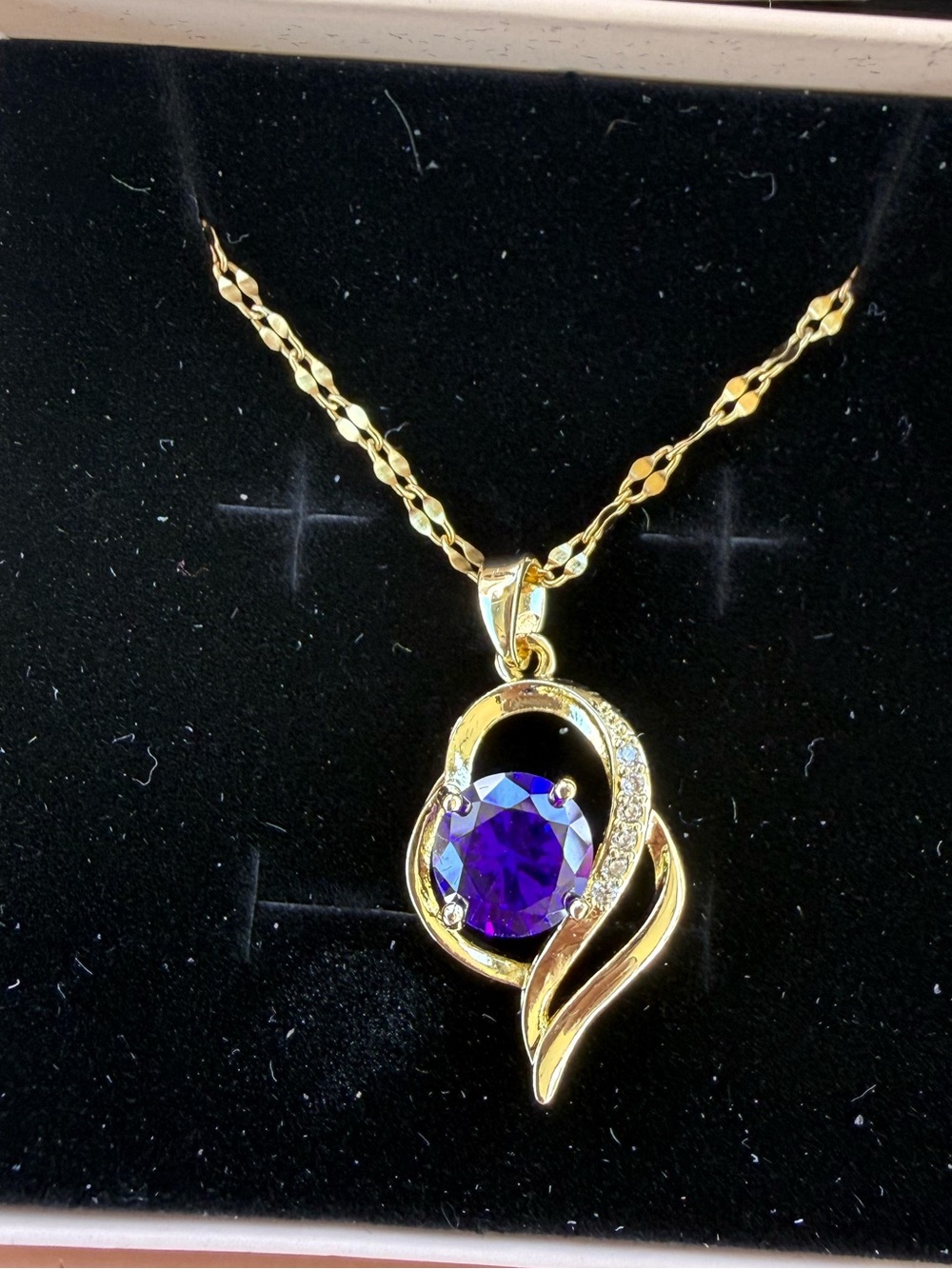 Gold Pendant Necklace with Purple Gemstone